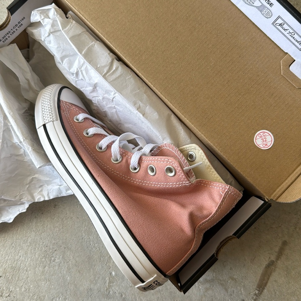 BRAND NEW CONVERSE HIGH TOP - CANYON DUSK